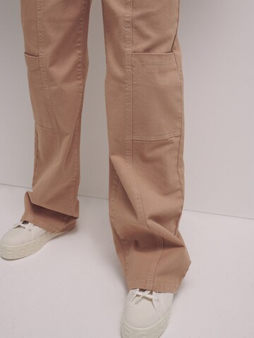 Wide leg Pantaloni 'Evelyn' di LENI KLUM x ABOUT YOU in beige