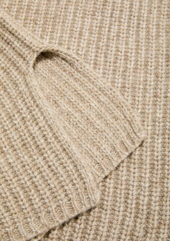 s.Oliver Scarf in Beige