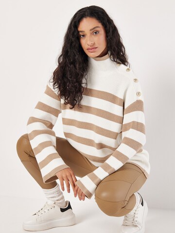 Apricot Button Detail Stripe Jumper ' ' in Grau
