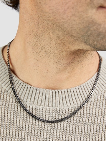 s.Oliver Kette 'The Basics' in Schwarz