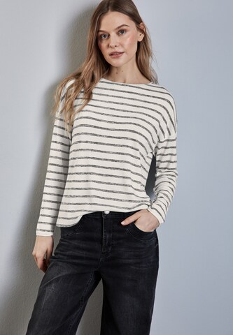 STREET ONE Gestreiftes Shirt in Beige: Vorderseite