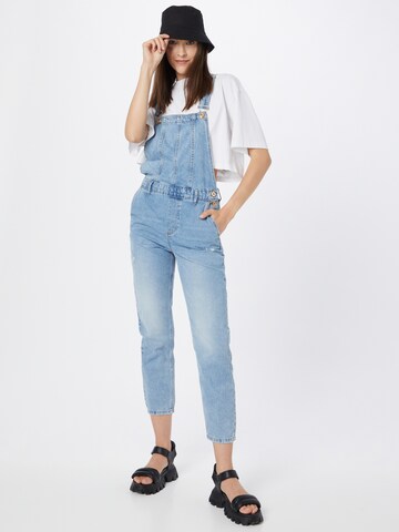 regular Jeans con pettorina 'PERCY' di ONLY in blu