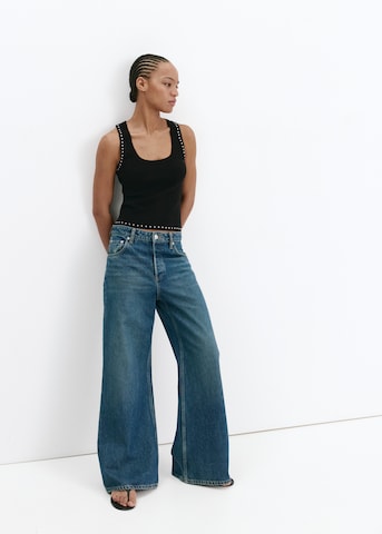 Top de la MANGO pe negru