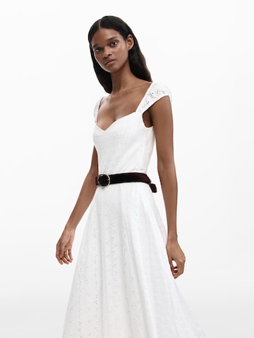 Robe Desigual en blanc