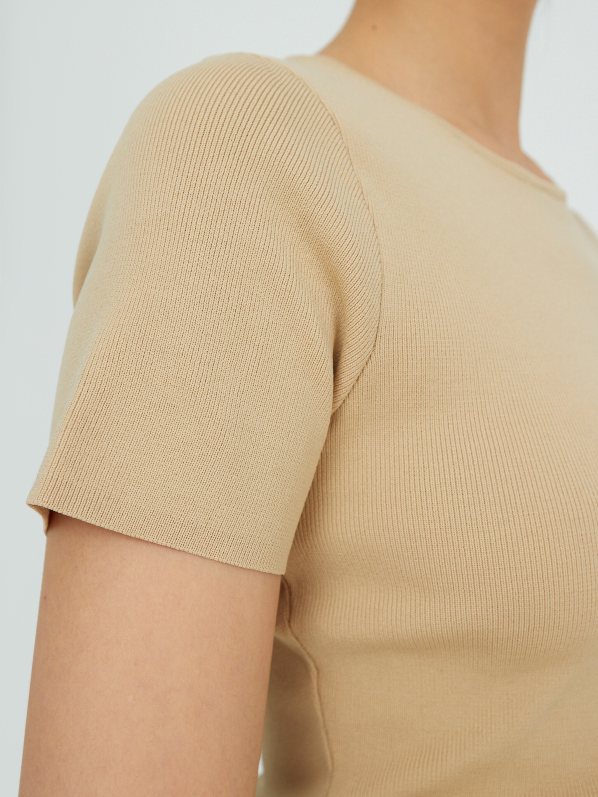 EDITED Produits Robe 'Ilona' beige