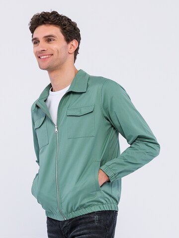 Basics and More Between-Season Jacket ' Quinn ' in Green