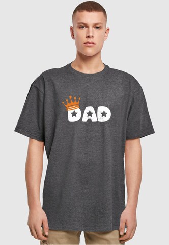 Merchcode Shirt 'Fathers Day - King Dad' in Grijs: voorkant