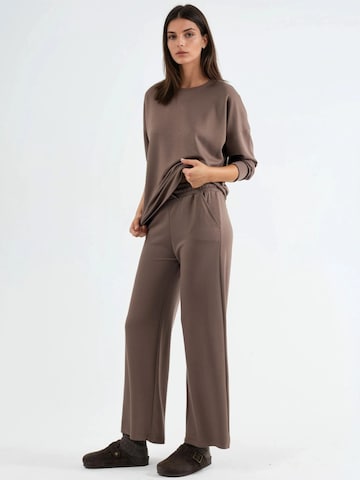 Tuta da jogging di Hiccup in marrone