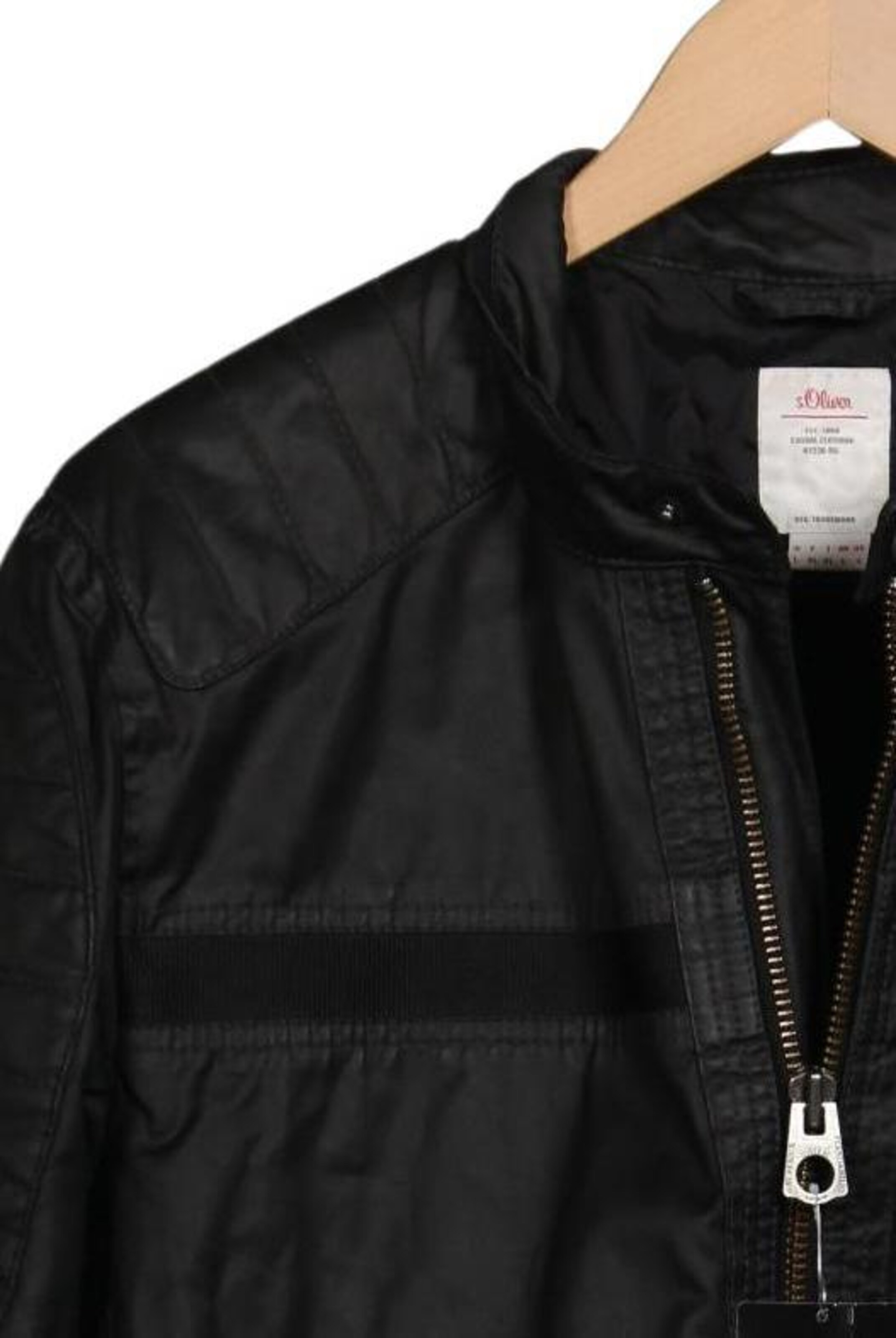 s.Oliver Jacket & Coat in L in Black