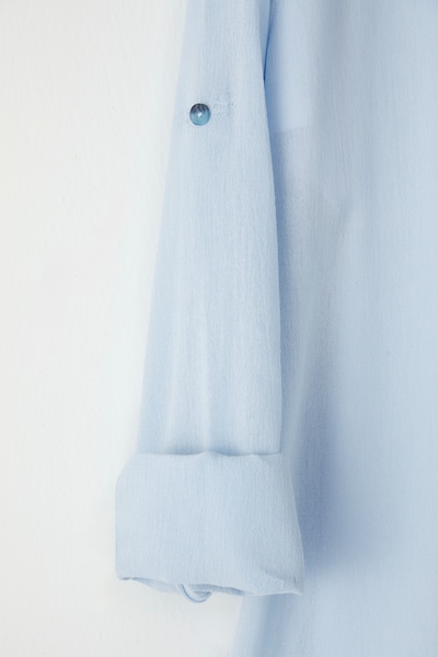 Trendyol Chemise en S en bleu clair, Vue avec produit