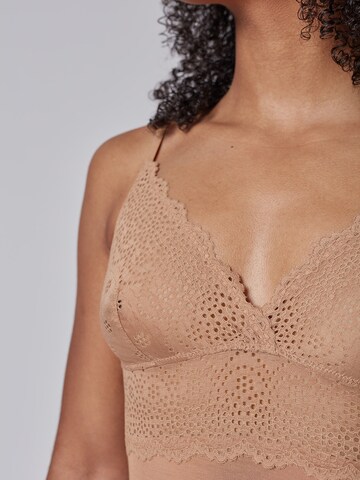 Chemise de nuit Skiny en beige