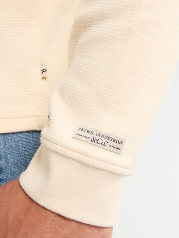 Maglietta di Petrol Industries in beige