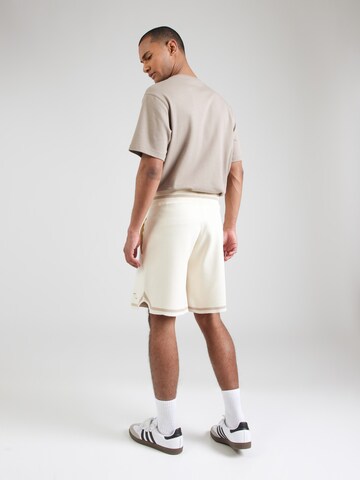 Filling Pieces Loosefit Housut värissä valkoinen