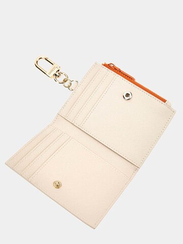 GUESS Key Ring in White