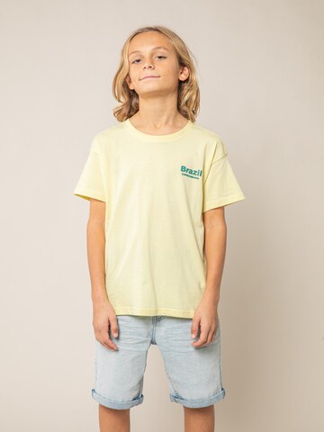 T-Shirt 'Janeiro' Deeluxe en jaune : devant