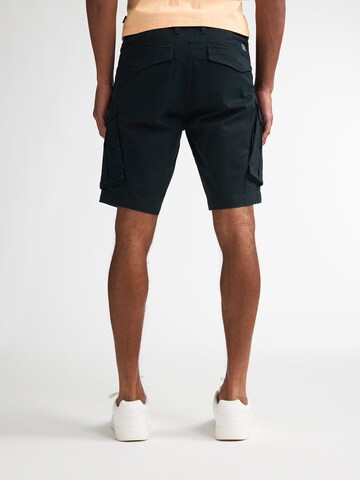 Petrol Industries Regular Shorts in Schwarz