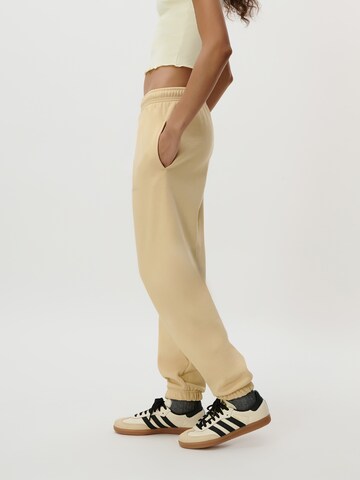 Tapered Pantaloni 'Ruby' di LeGer by Lena Gercke in beige: lato