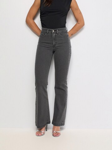 Salsa Jeans Flared Jeans 'Faith' in Zwart