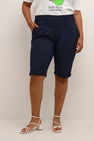 KAFFE CURVE Regular Pleat-Front Pants 'Jia' in Blue: front