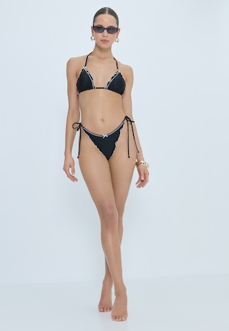 LSCN by LASCANA Triangel Bikini in Zwart: voorkant