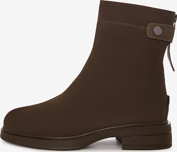 Bottines CESARE GASPARI en marron : devant