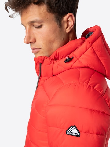 Giacca di mezza stagione 'Fuji' di Superdry in rosso