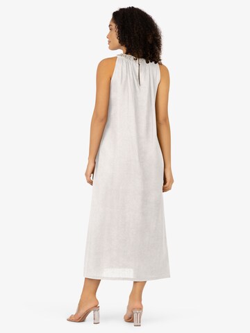 mint & mia Summer Dress in White: front