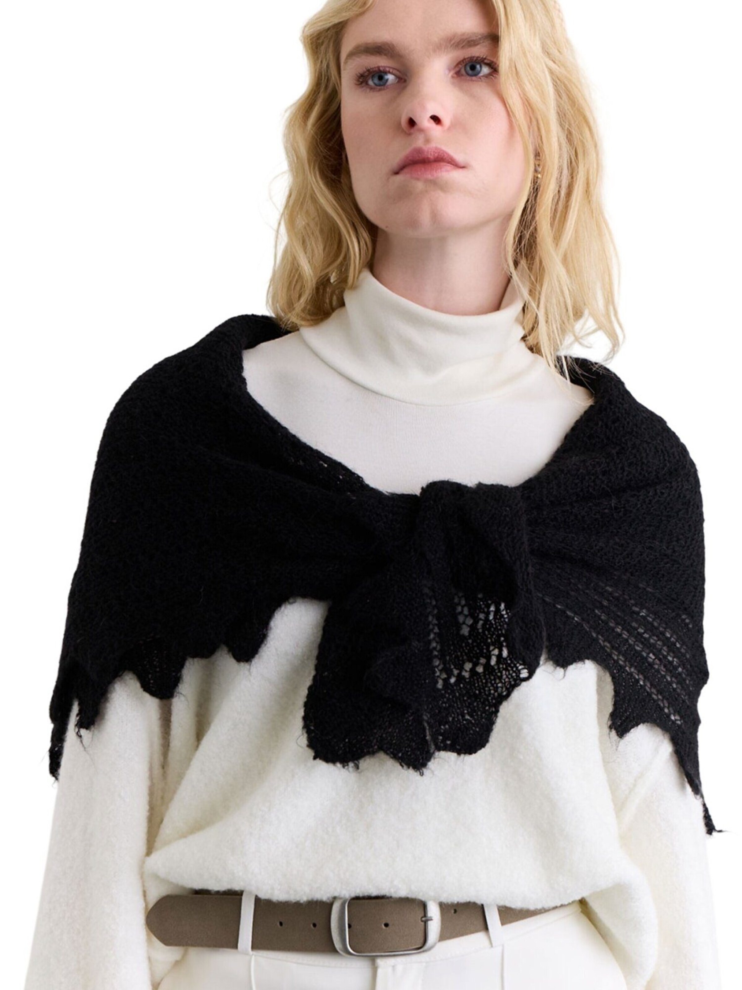 MANUKA Scarf in Black