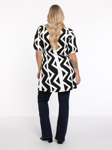 Yoek Tunic in Black