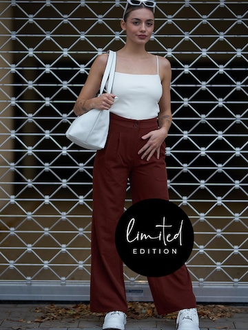 ABOUT YOU Limited Wide leg Pleat-Front Pants 'Loana' in Brown: front