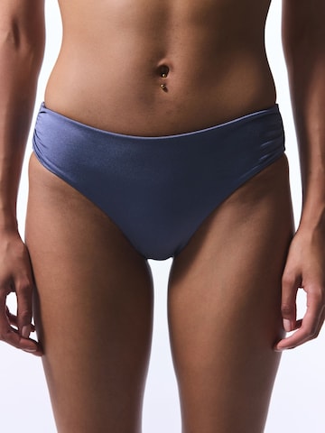Bas de bikini 'Bikinihosen' Penti en bleu : devant
