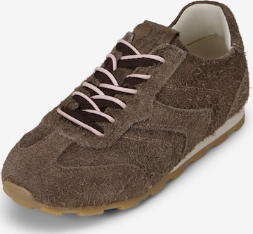 Baskets basses Marc O'Polo en marron : devant