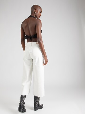 s.Oliver Wide Leg Jeans 'Suri' in Weiß