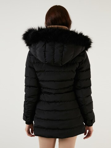 LELA Winter Coat in Black