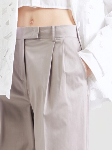 regular Pantaloni con pieghe 'MARNA' di MAX&Co. in grigio
