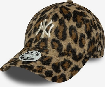 NEW ERA Τζόκεϊ '9Forty New York Yankees' σε καφέ: μπροστά