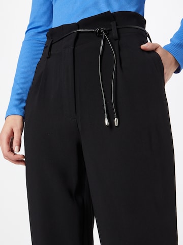 ABOUT YOU Regular Pleat-Front Pants 'Jascha' in Black