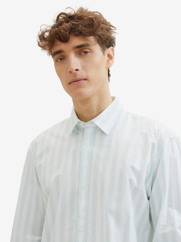 TOM TAILOR DENIM - Comfort Fit Camisa em azul