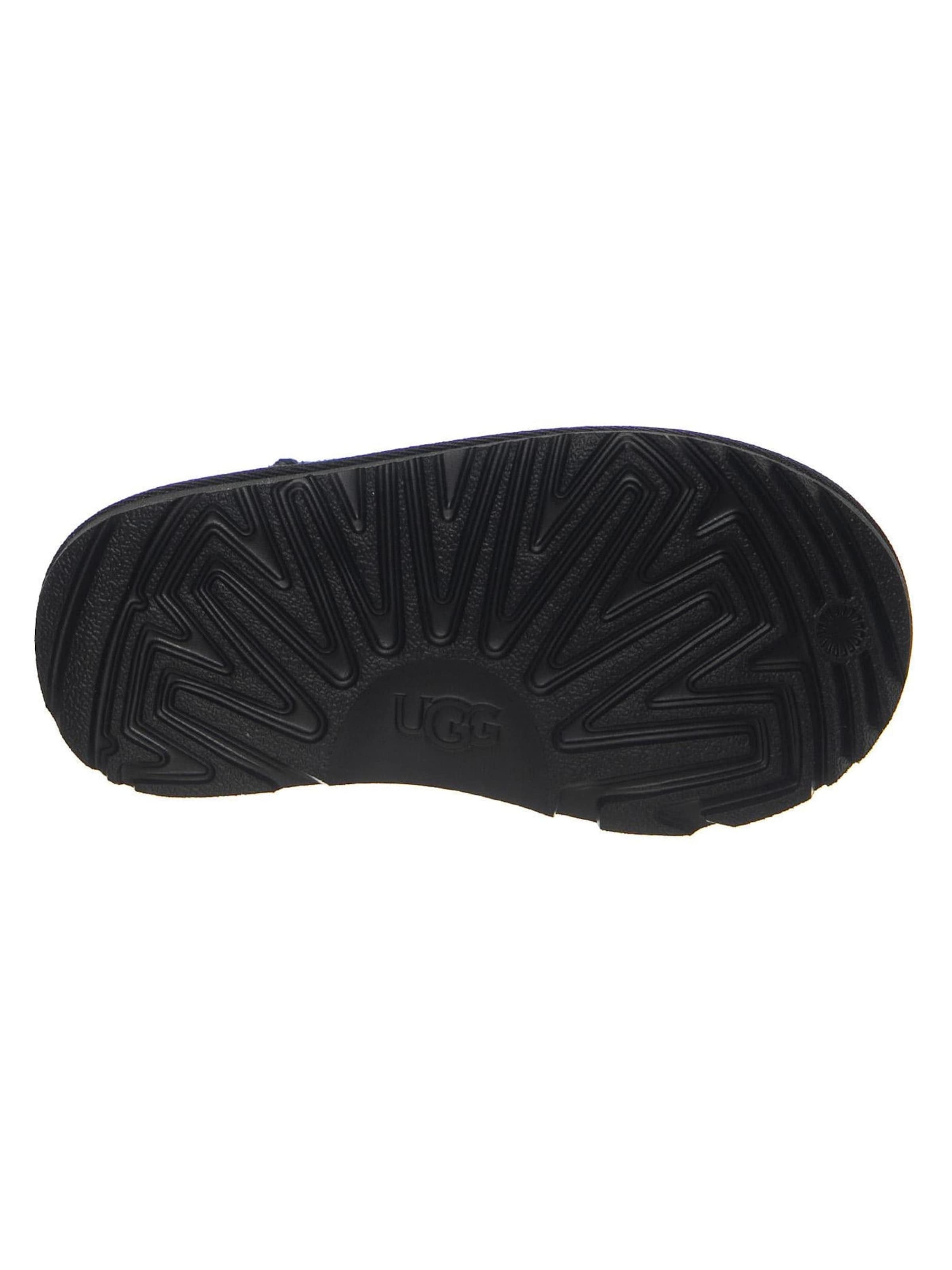 Stivale 'Classic Ultra Mini Black' di UGG in nero