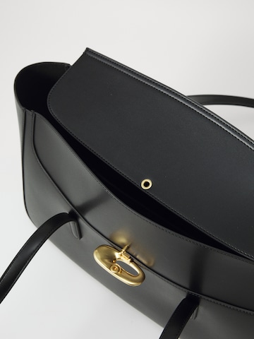 Calvin Klein Shoulder Bag in Black