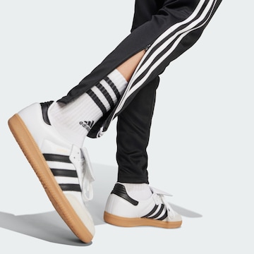 ADIDAS PERFORMANCE Slimfit Sporthose 'Tiro 25 Essentials' in Schwarz