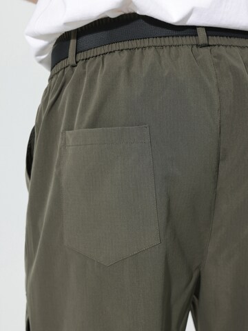 Youthup Loose fit Cargo Pants in Green