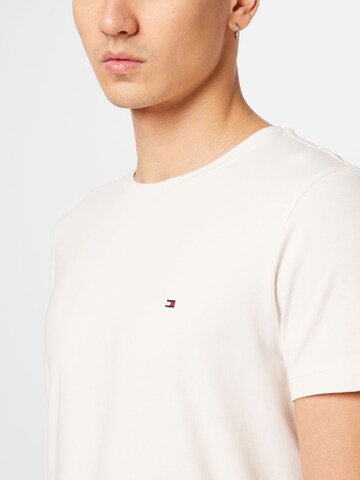 TOMMY HILFIGER Slim Fit T-Shirt in Weiß