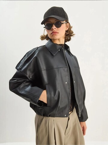 Bianco Lucci Tussenjas in Zwart