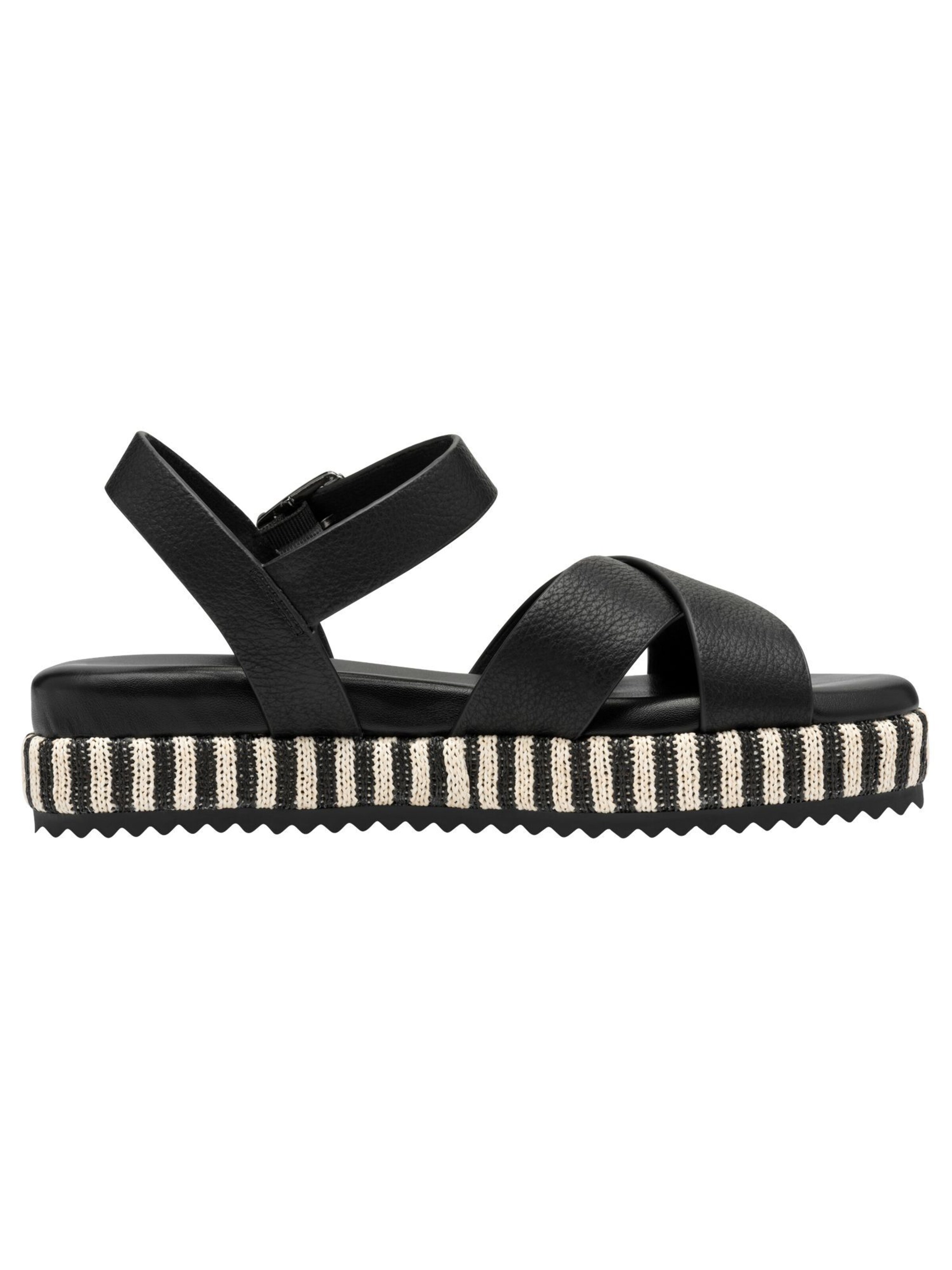 s.Oliver Sandals in Black