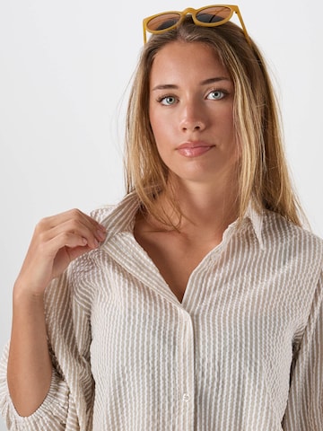 Seaside - Blusa 'Marina' en beige