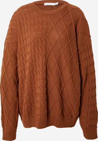 Femme Luxe - Pullover 'REEM' em castanho: frente