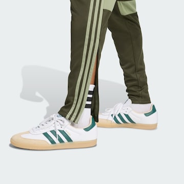 ADIDAS PERFORMANCE Slimfit Sportbroek 'Tiro 25 Essentials' in Groen