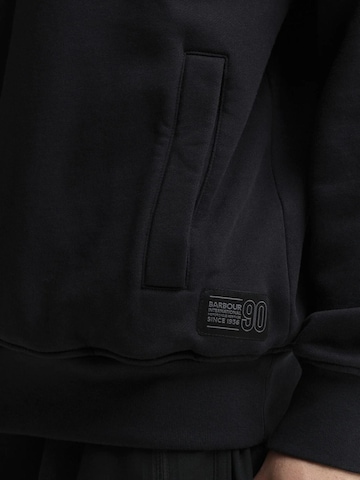 Sweat-shirt 'BARBOUR INTERNATIONAL 90TH ANNIVERSARY H/ZIP SWEAT FELPA' Barbour International en noir