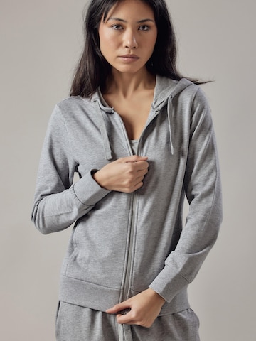 Felpa 'Felpa con Cappuccio e Zip' di OWN Off With Nature in grigio: frontale